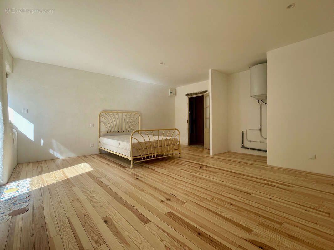 Charmante maison 4 chambres avec jardin et dépendances - photo 16