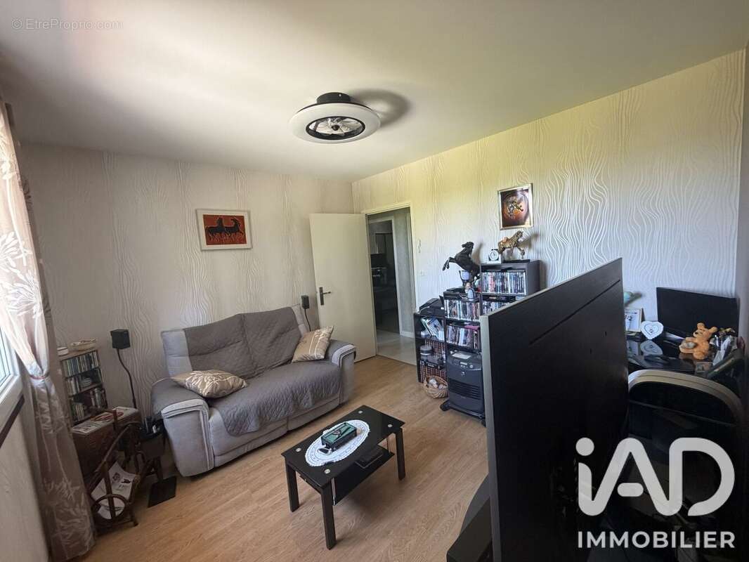 Maison 130 m² à Laplume  - photo 9