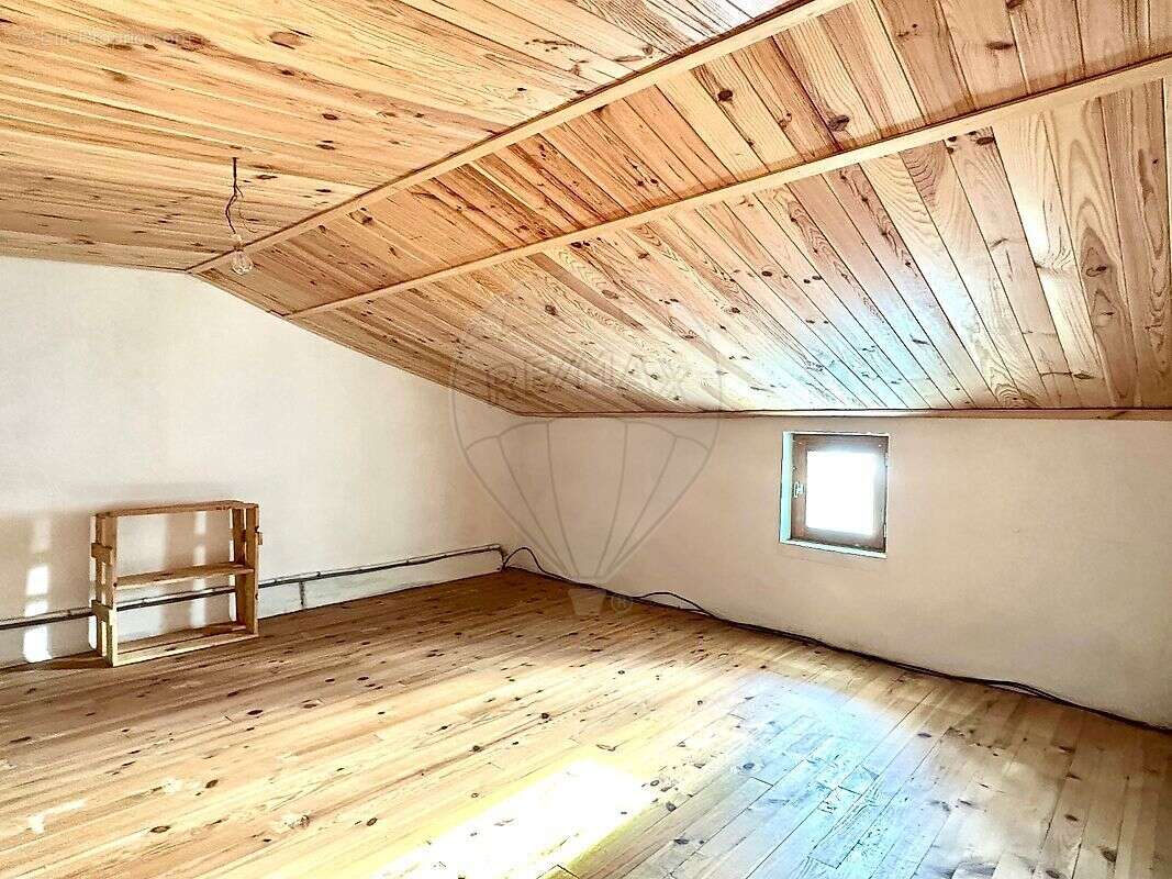 Maison à LES MATHES