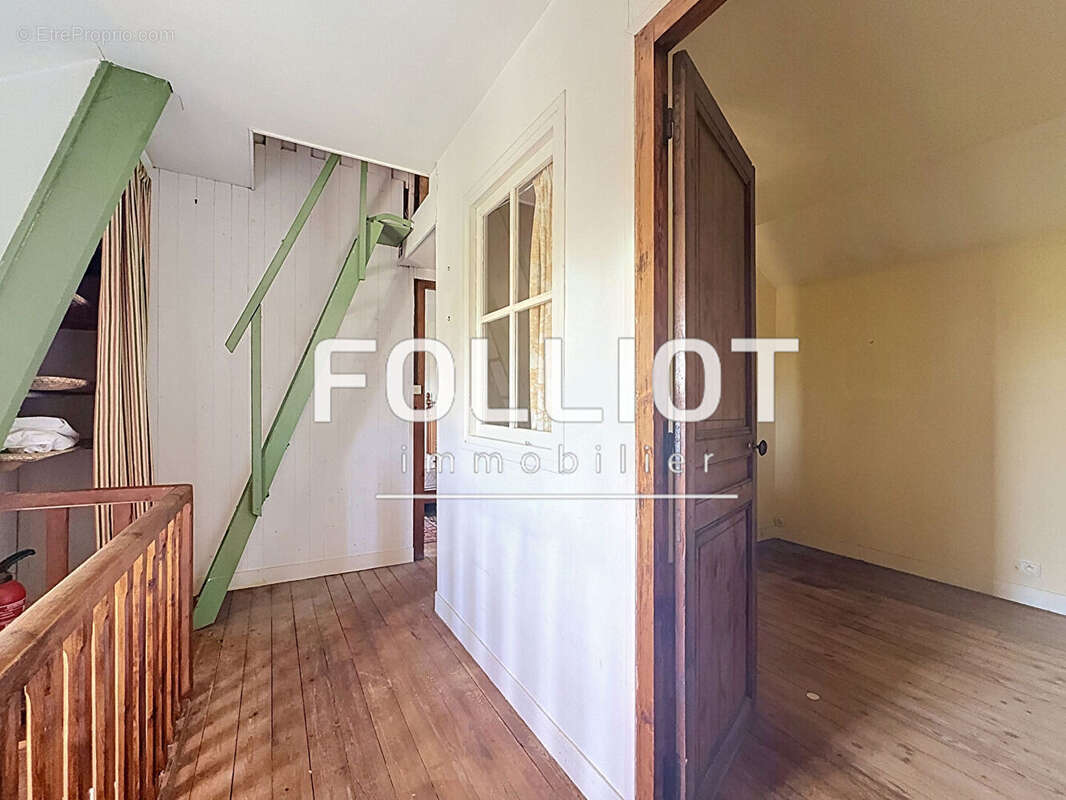 A Vendre plein coeur de CARTERET rue du CAP maison de CARACTERE à fort potentiel ! - photo 11