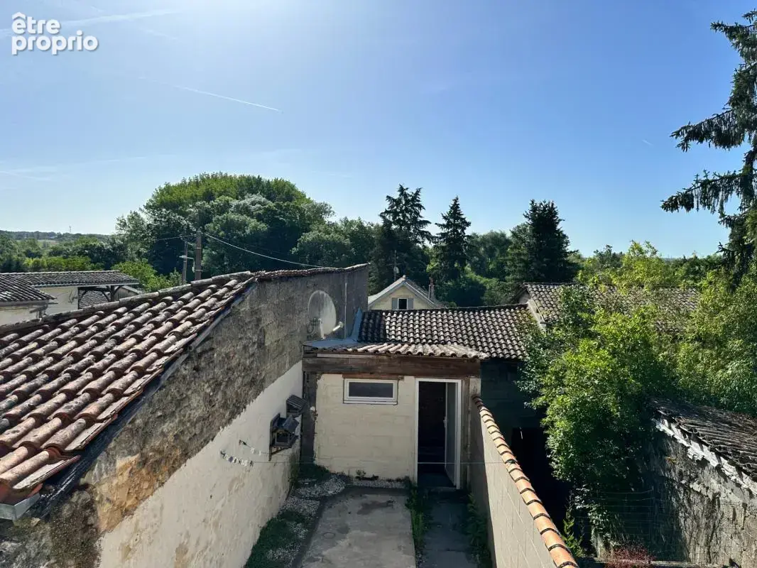 IDEAL PREMIER ACHAT ; maison de ville avec extérieur et dépendance aménageable - photo 4