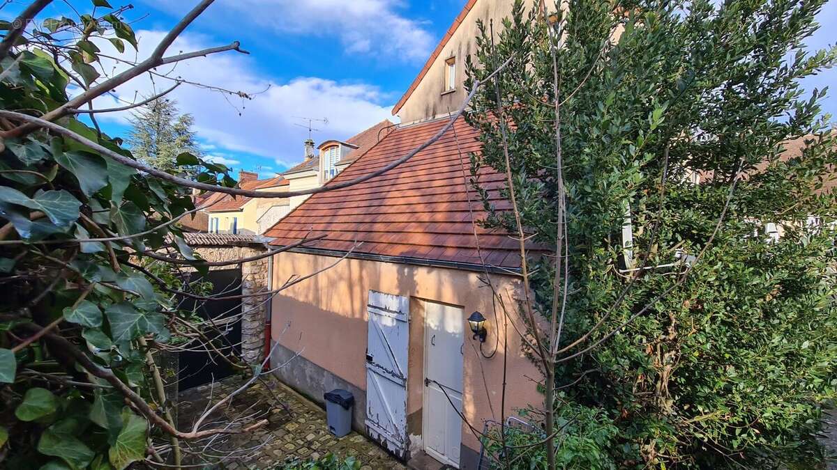 Maison à MAULE