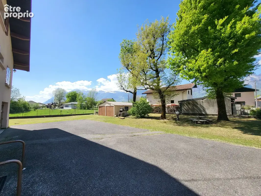 Grignon   Maison au calme, beaux volumes et terrain généreux - photo 4