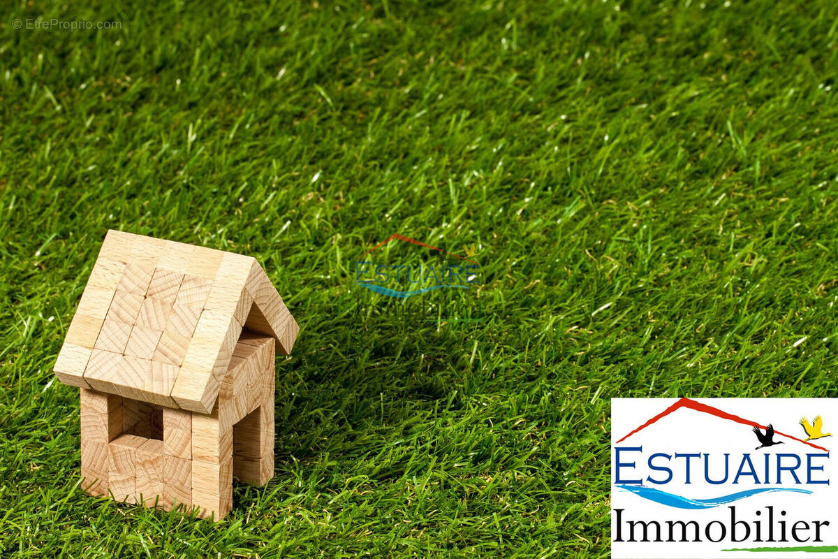 Terrain à VIGNEUX-DE-BRETAGNE