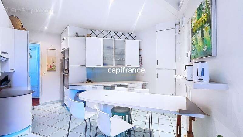 Appartement à vendre 4 pièces PARIS 17EME ARRONDISSEMENT (75) - photo 12
