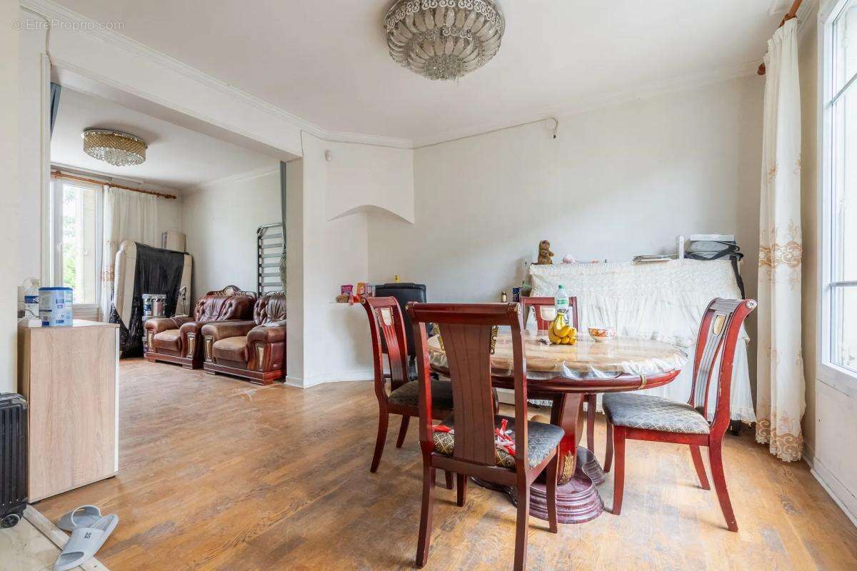 Maison à NOISY-LE-SEC