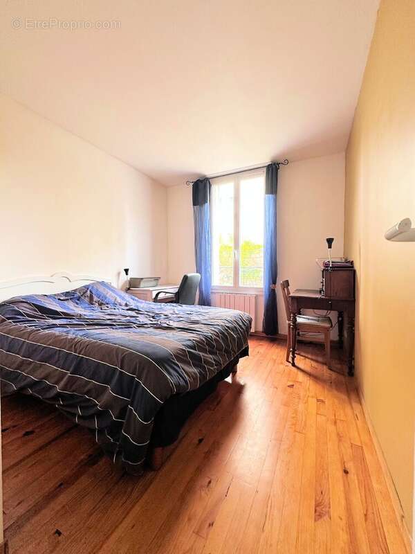 Appartement à SAINT-MAUR-DES-FOSSES