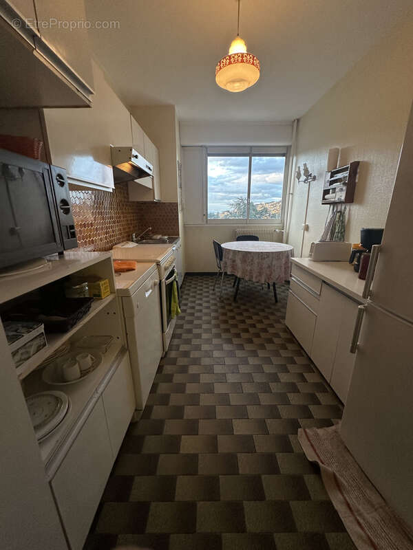 Appartement à SAINT-ETIENNE