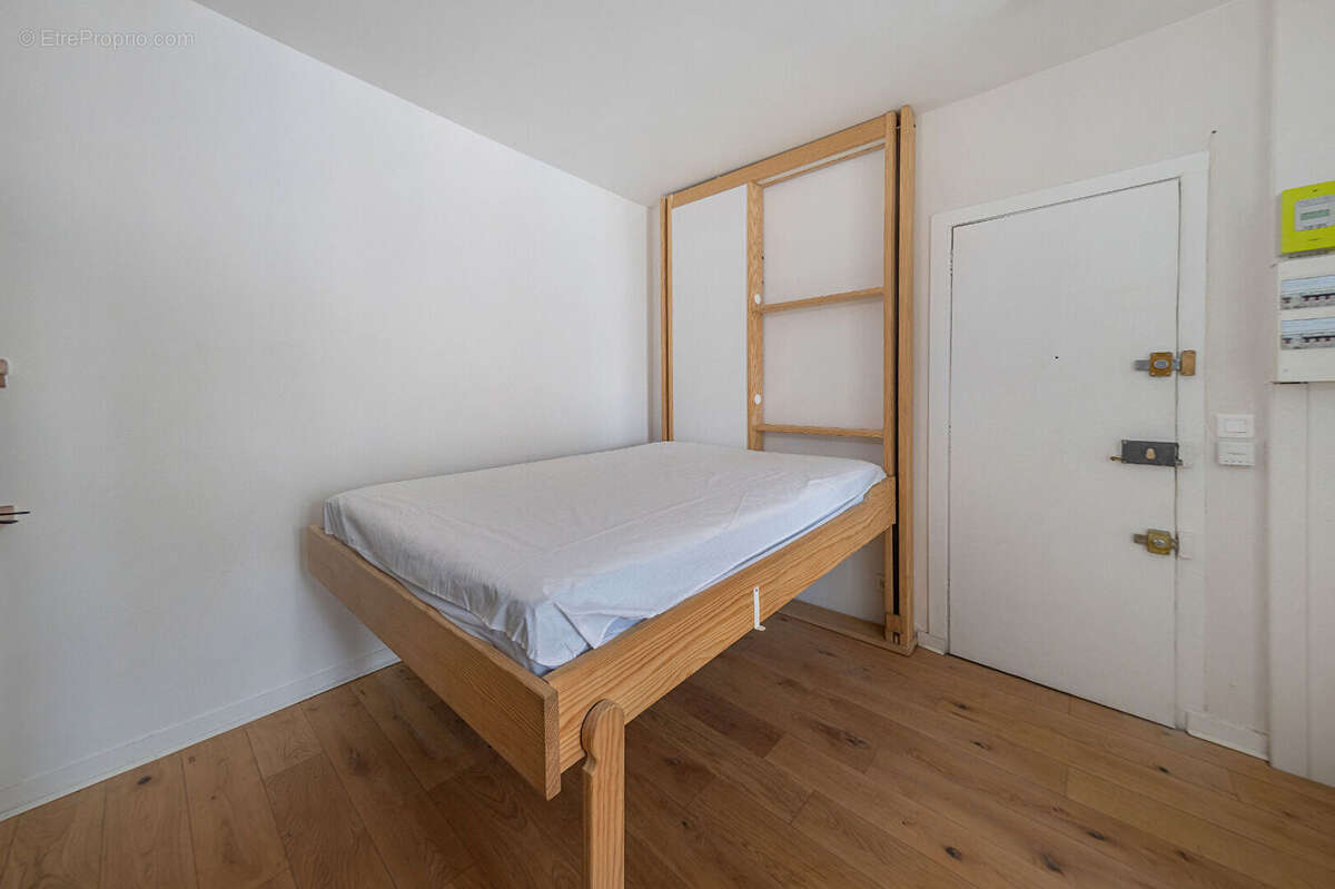 Appartement à PARIS-10E