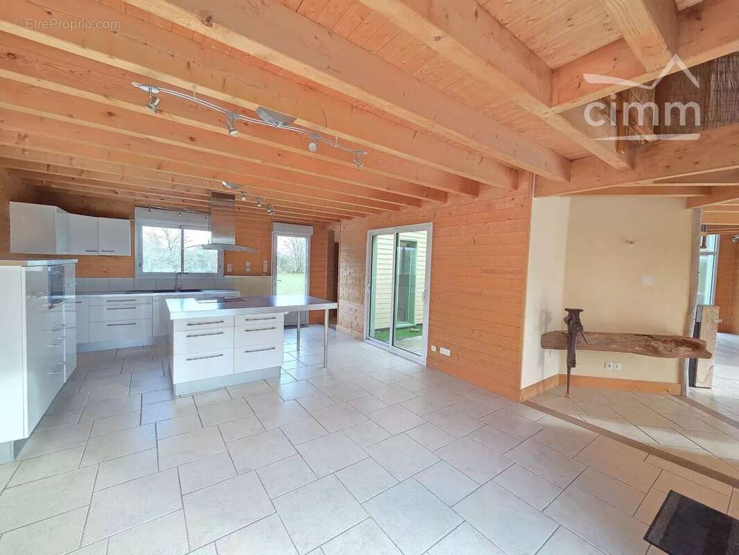 Maison à NORT-SUR-ERDRE