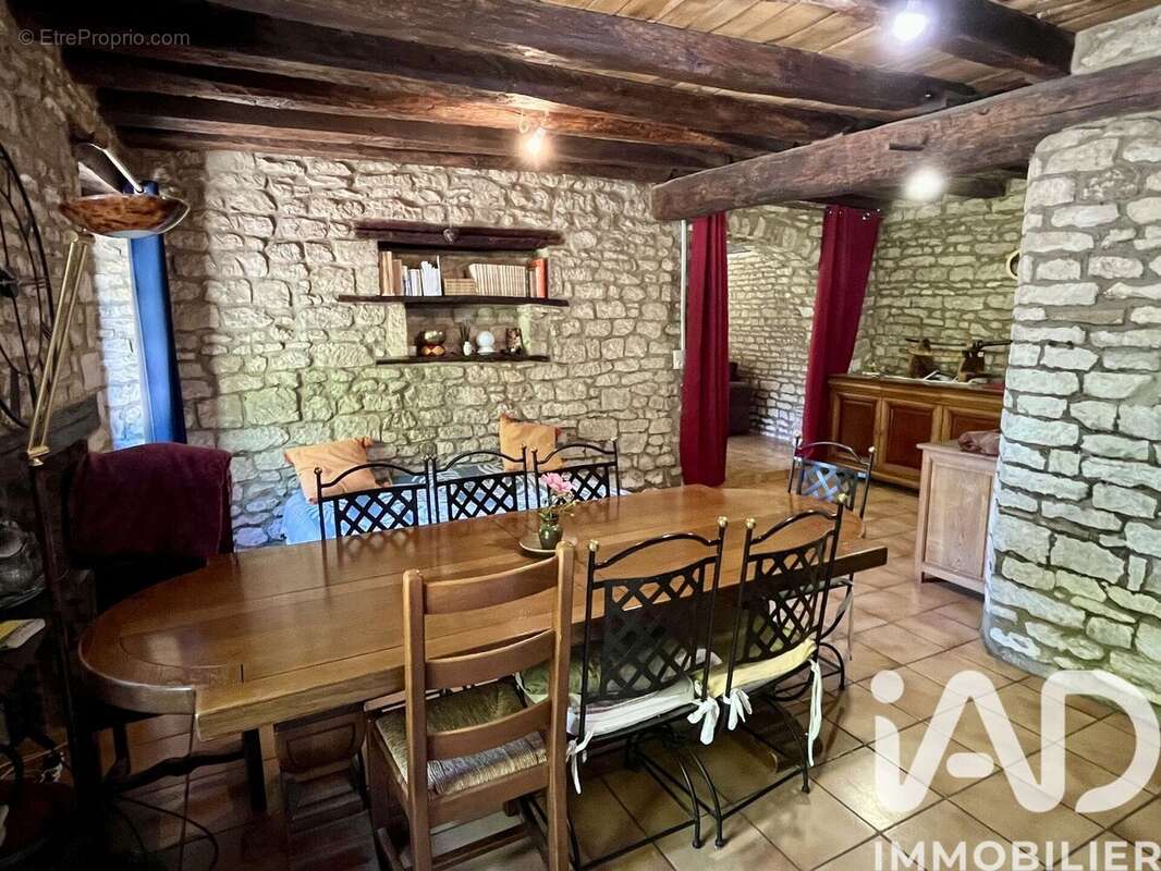 Maison 105 m² à Montfey  - photo 9