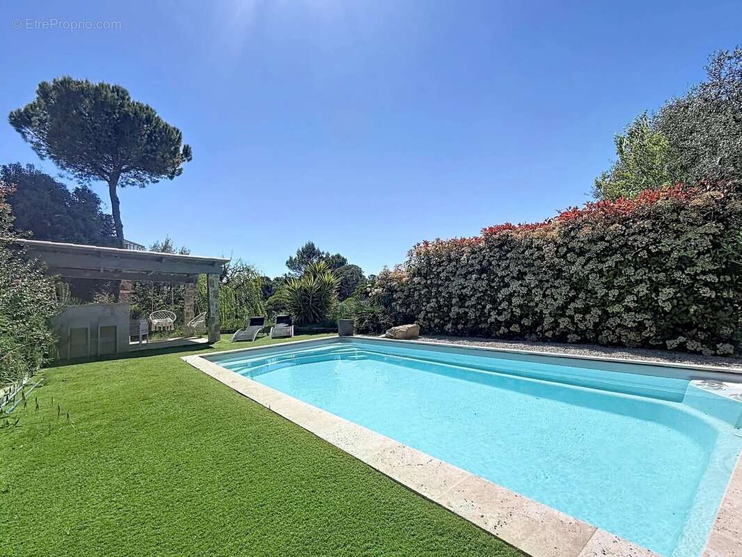 Maison 174 m² à Mougins  - photo 20