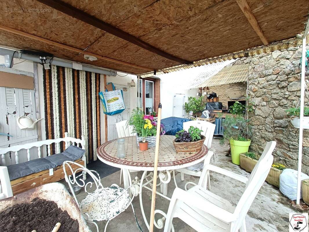 Maison à COLOMBIER-LE-VIEUX
