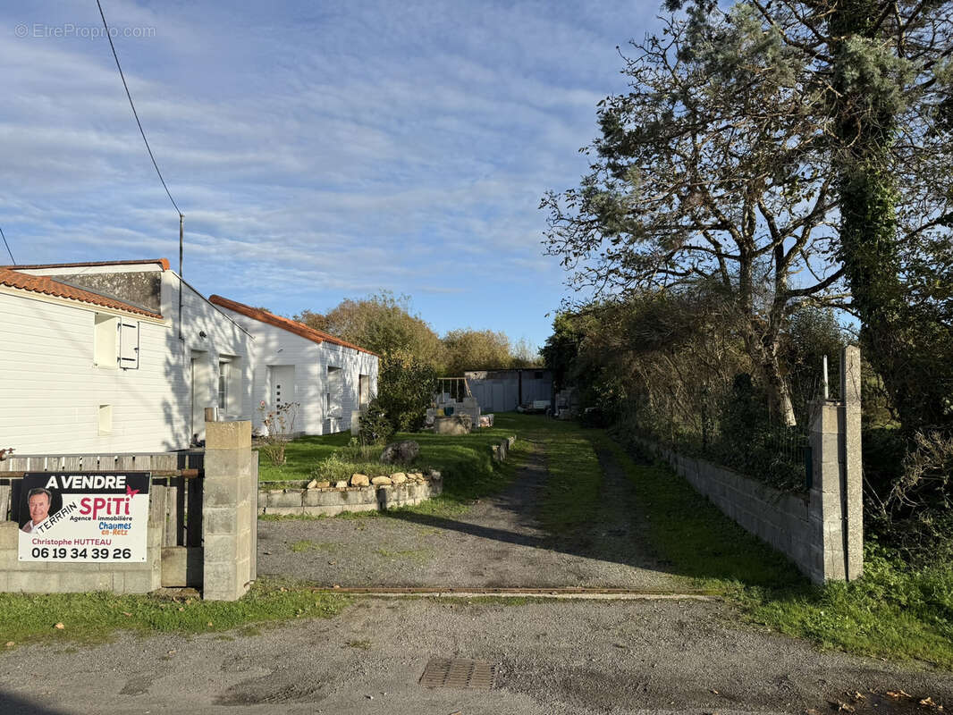 Terrain à ARTHON-EN-RETZ