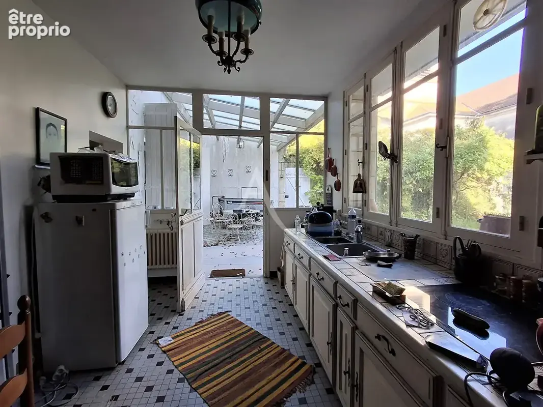 Maison de maître 12 pièces - 350m² - photo 3
