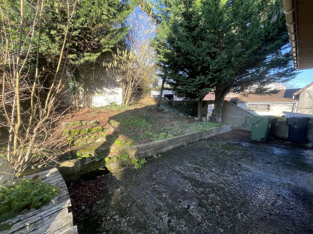 Appartement à VILLIERS-SUR-MORIN