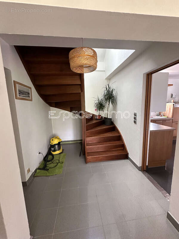 Maison à ISNEAUVILLE