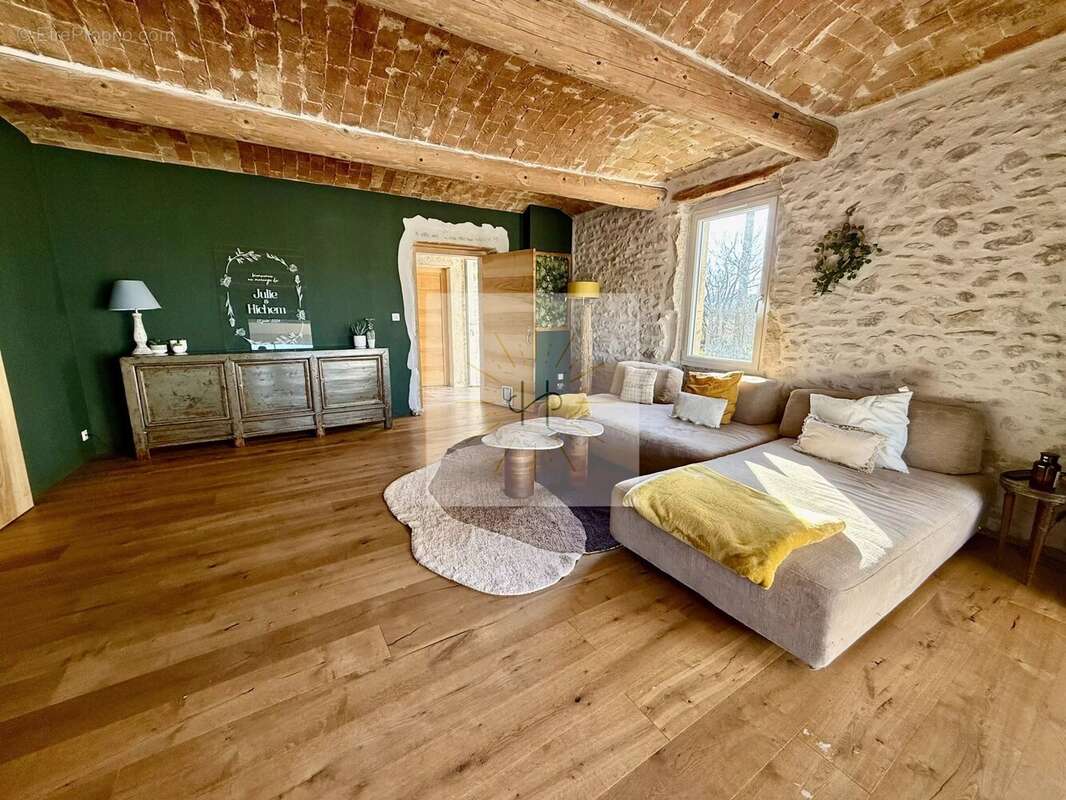 Maison à LA BATIE-ROLLAND