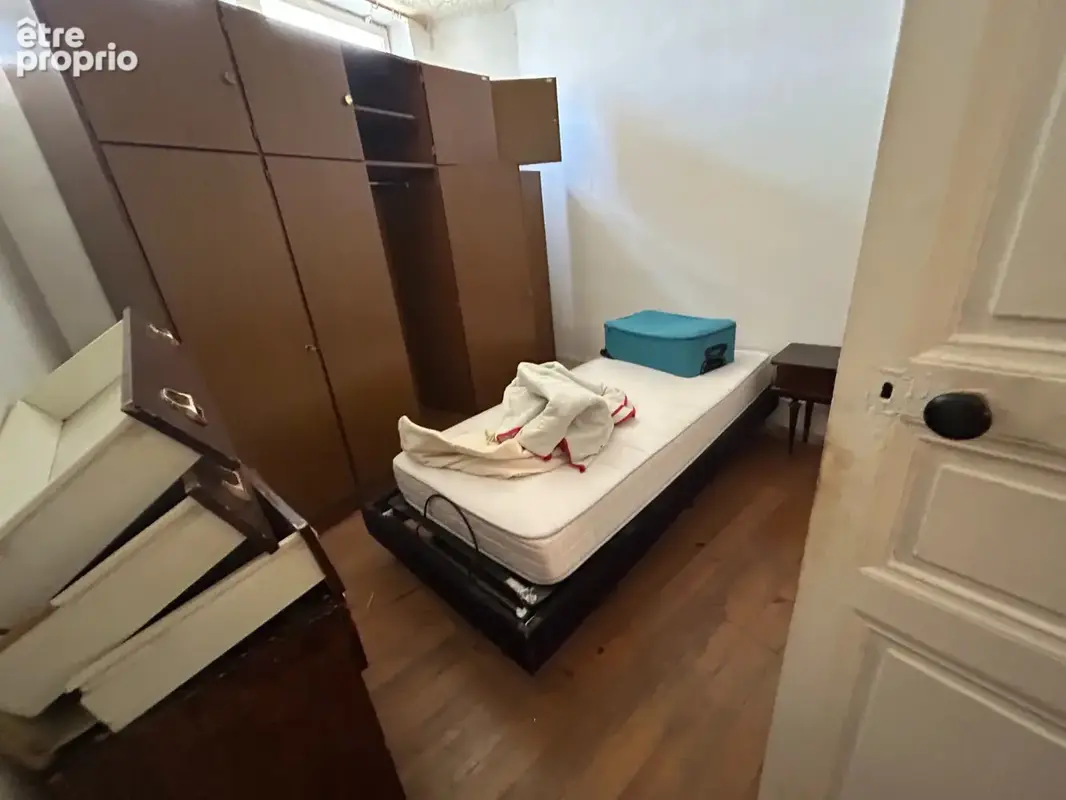 Maison à vendre 110,000€ CERESTE (04) - photo 2