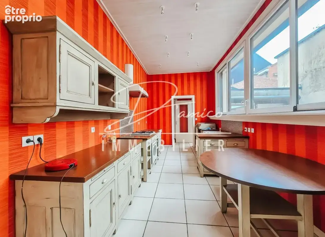 Maison 355 m² à Douai  - photo 3