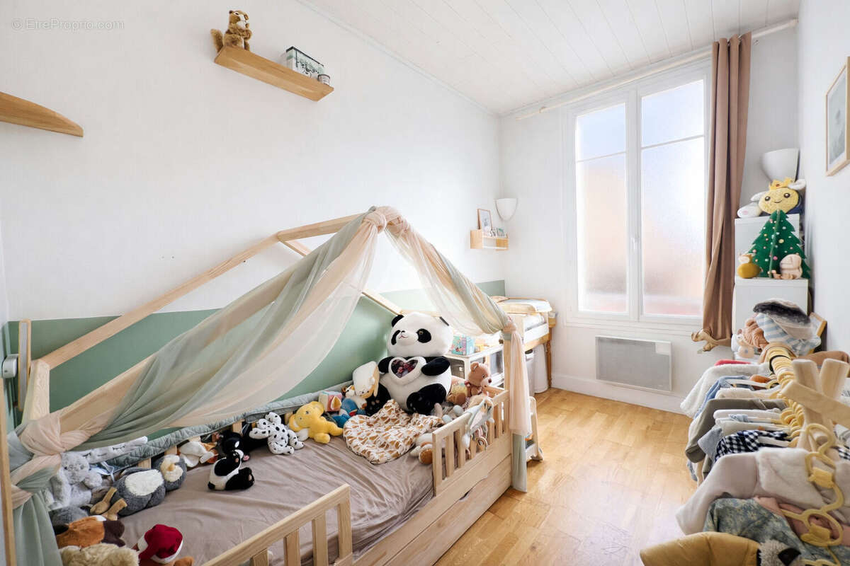 Appartement à FONTENAY-SOUS-BOIS