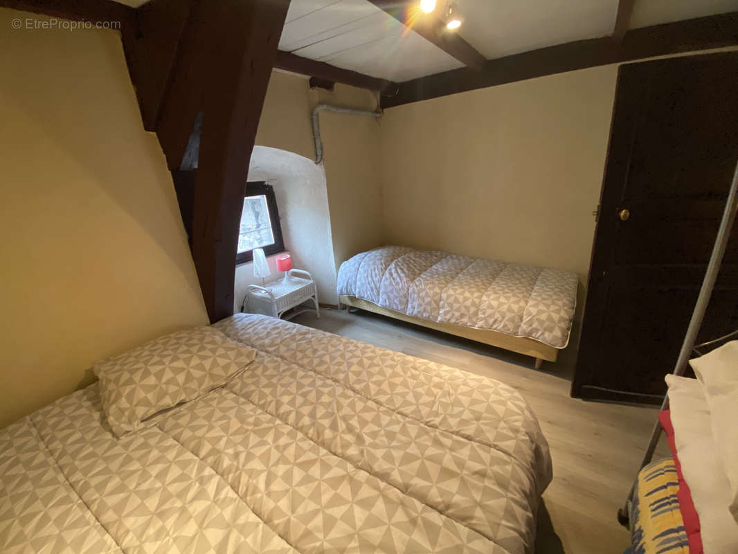 Appartement à BESSE-ET-SAINT-ANASTAISE