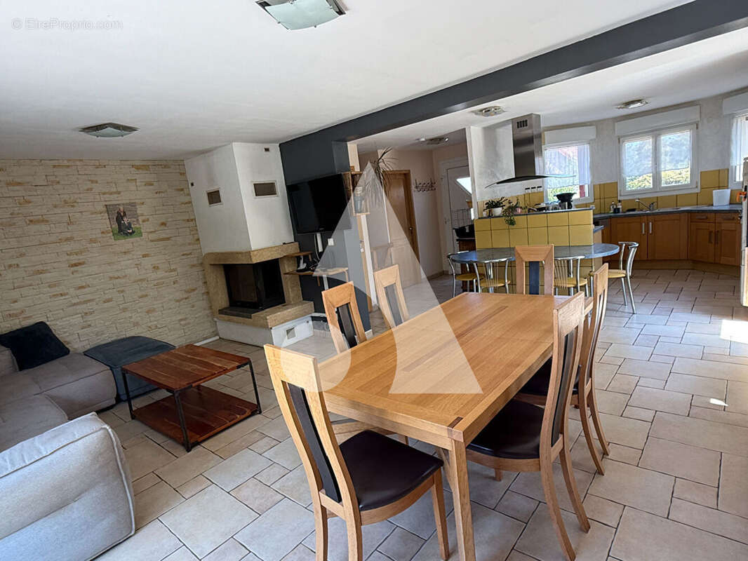 Maison Saint Dizier L Eveque 6 pièce(s) 122.63 m2 - photo 3