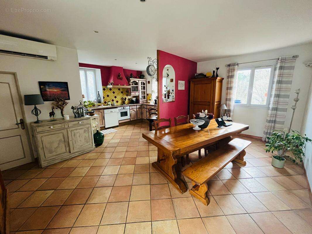 Propriété à vendre sur Carcès - 184m² - photo 4
