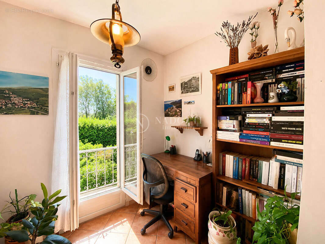 Maison de plain-pied avec une magnifique vue - photo 9