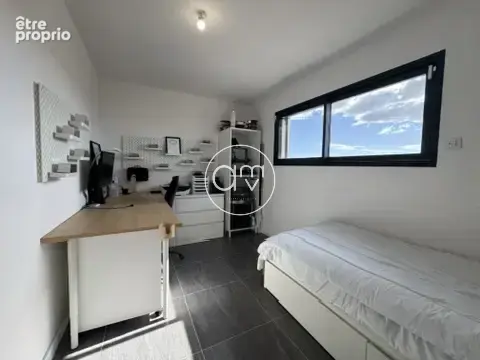 LA GARDE   Maison récente avec piscine dans résidence fermée - photo 9