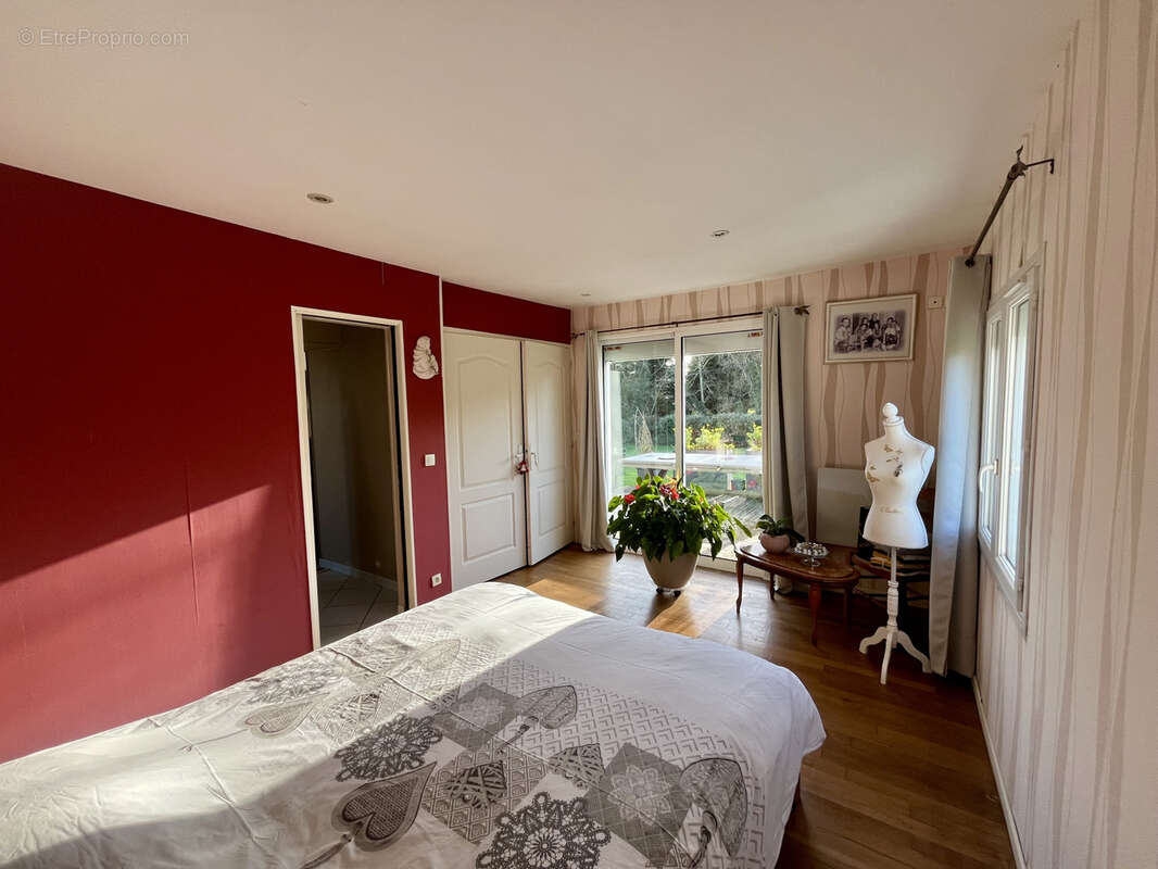 Maison à SAINTE-HONORINE-DES-PERTES