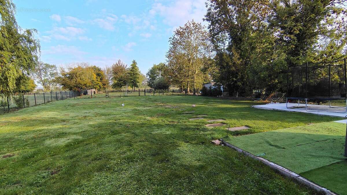 Photo 2 - Maison à SAINT-FLORIS