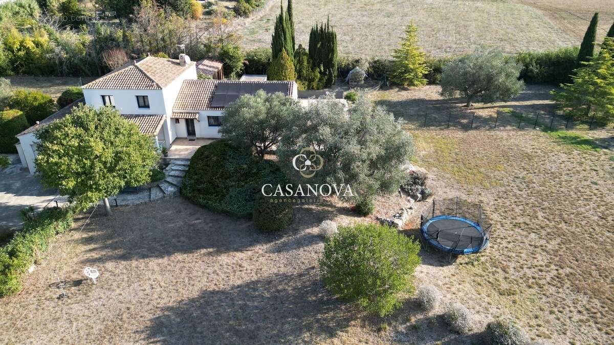 Maison et appartement indépendant sur vaste terrain arboré - photo 3