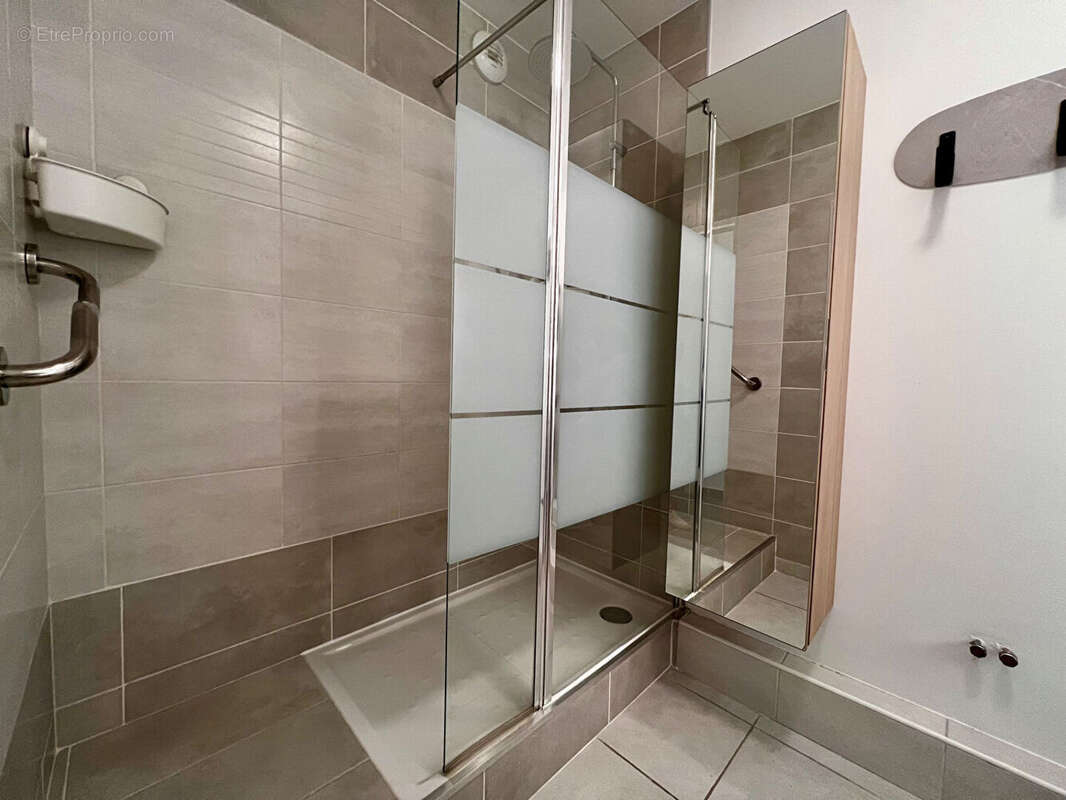 Appartement à MARSEILLE-1E