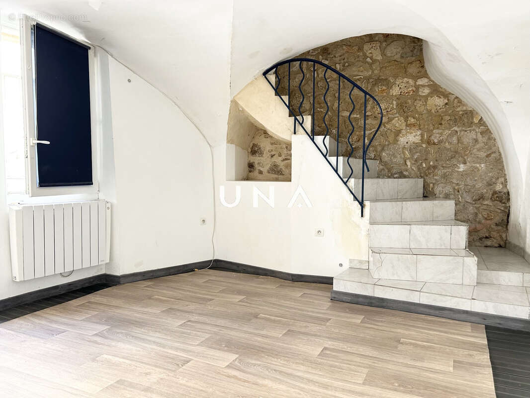 Maison à SAINTE-ANASTASIE