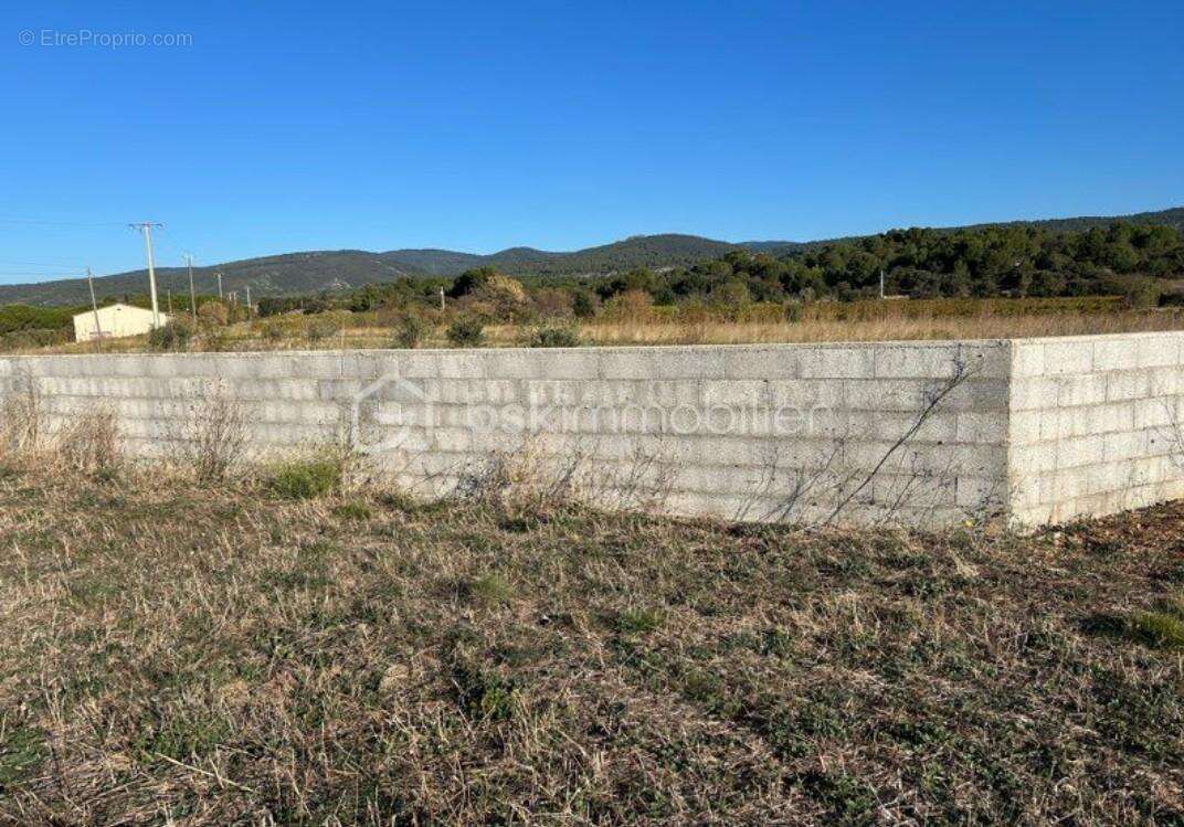 Terrain à TRAUSSE