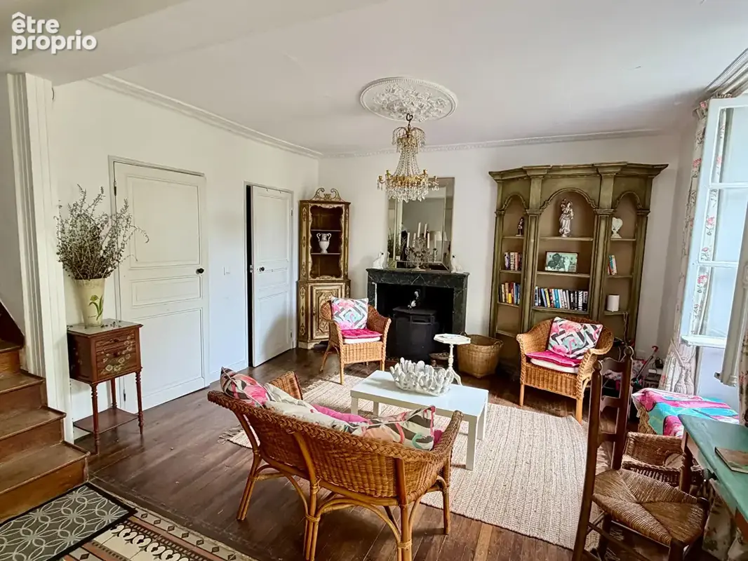 Maison de Maître, 4+ chambres, plein du caractère, piscine, au calme - photo 5