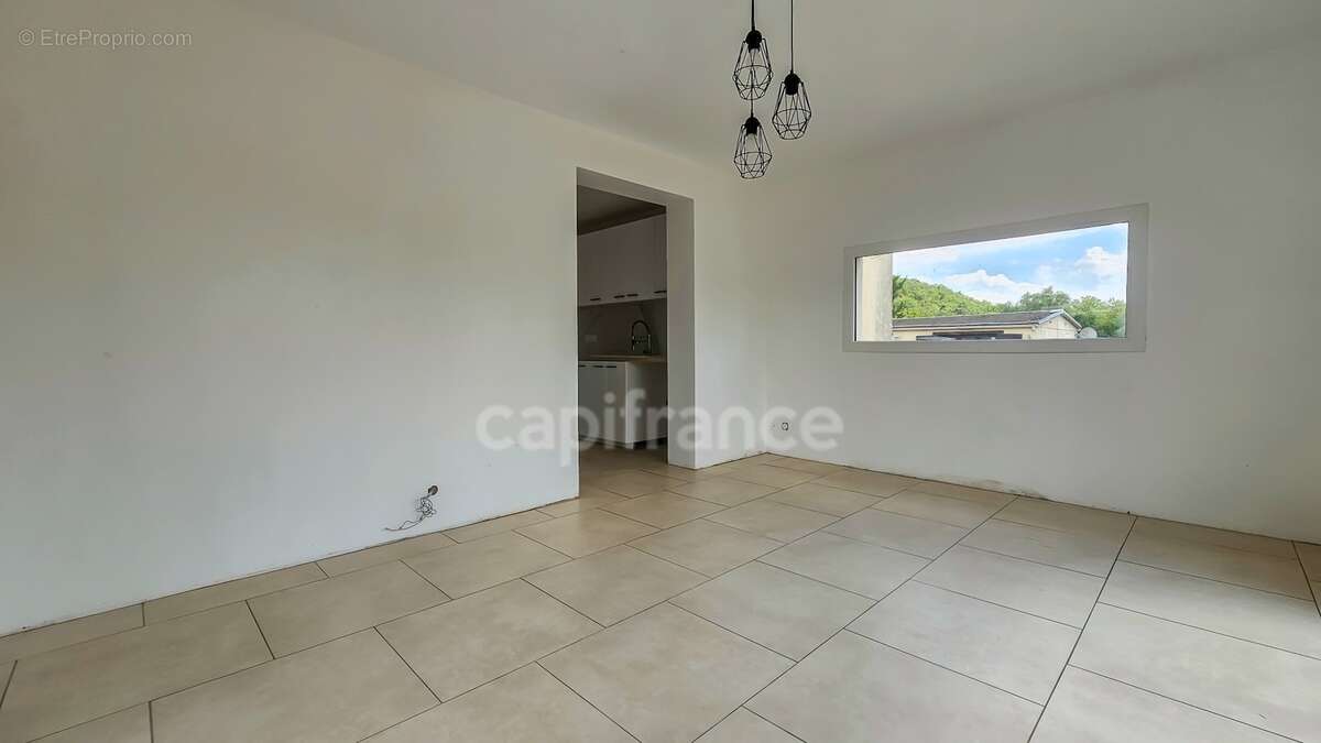A vendre 6 pièces MORIGNY-CHAMPIGNY (91) maison sur sous-sol total en bon état sur terrain clos de 1961 m² - photo 15