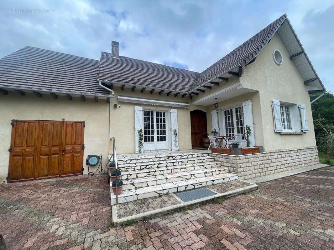 Maison à LORRIS