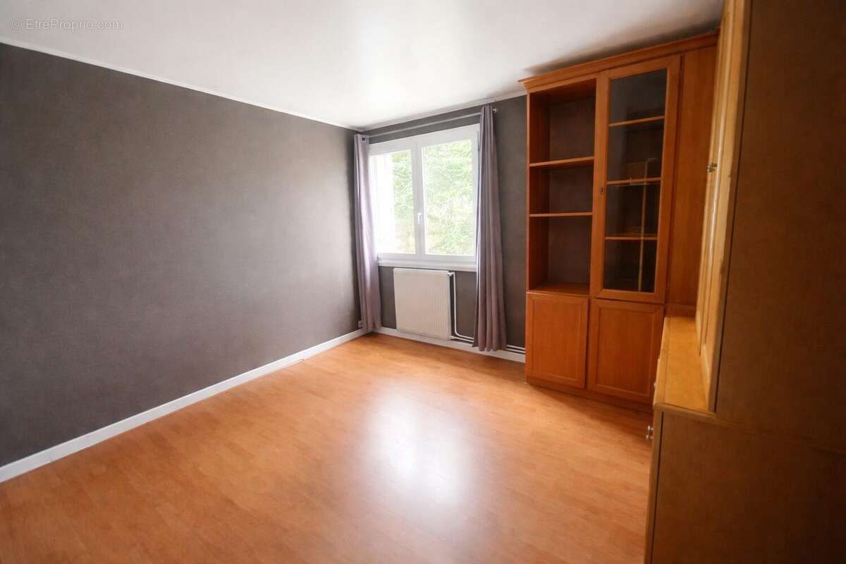 Appartement à SARTROUVILLE