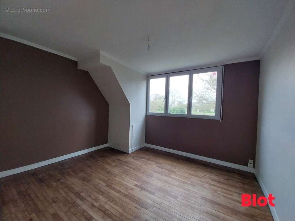 Maison à CHATEAUNEUF-D'ILLE-ET-VILAINE