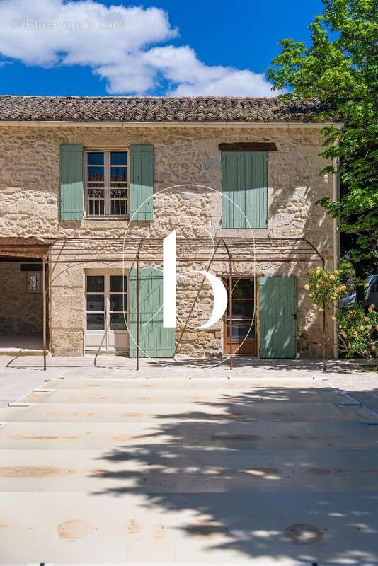 Maison à UZES