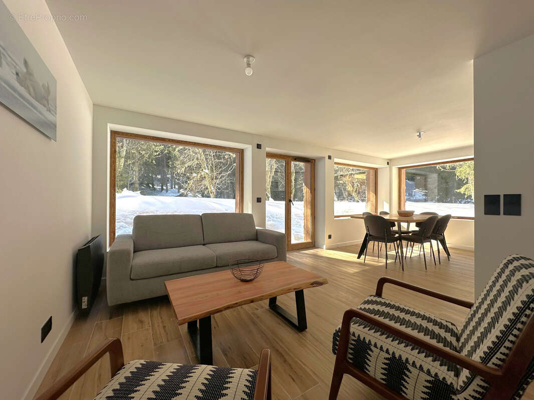 Appartement à LA PERRIERE