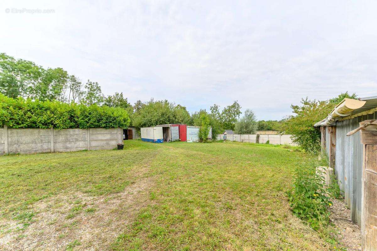 Maison à QUINCY-VOISINS