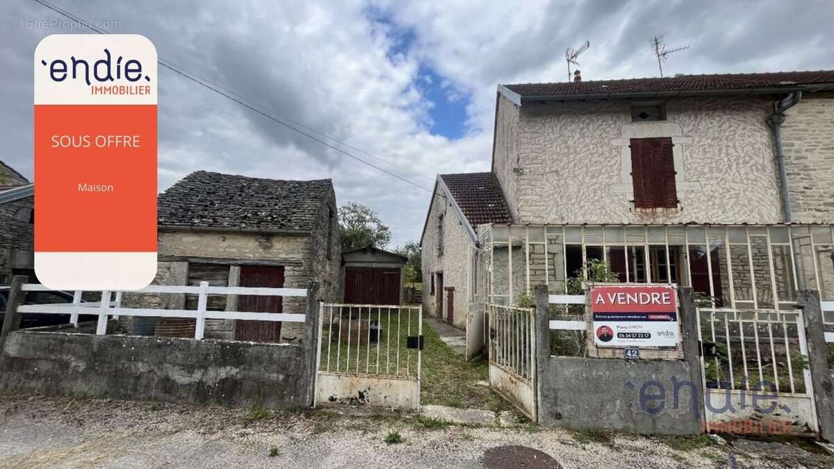 Maison à FONTAINE-FRANCAISE