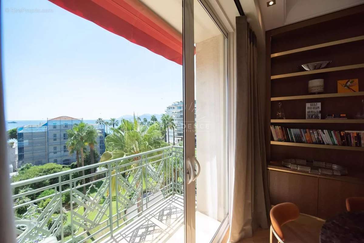 Appartement à CANNES