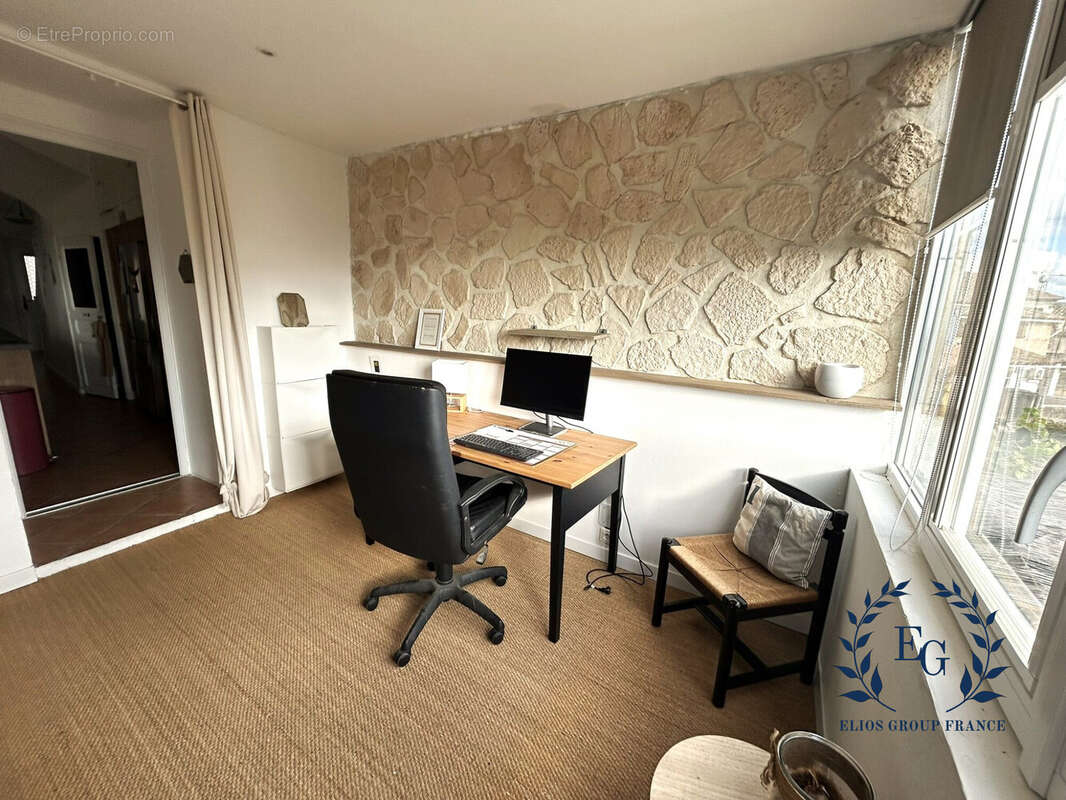 Maison à POURRIERES