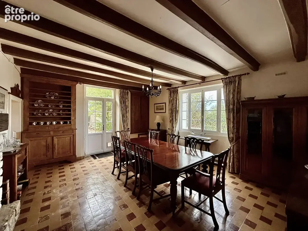Élégant manoir charentais avec gîtes, piscine chauffée et vaste terrain - photo 4
