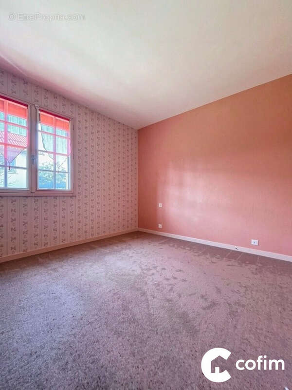 CHAMBRE 2 - Maison à TARBES