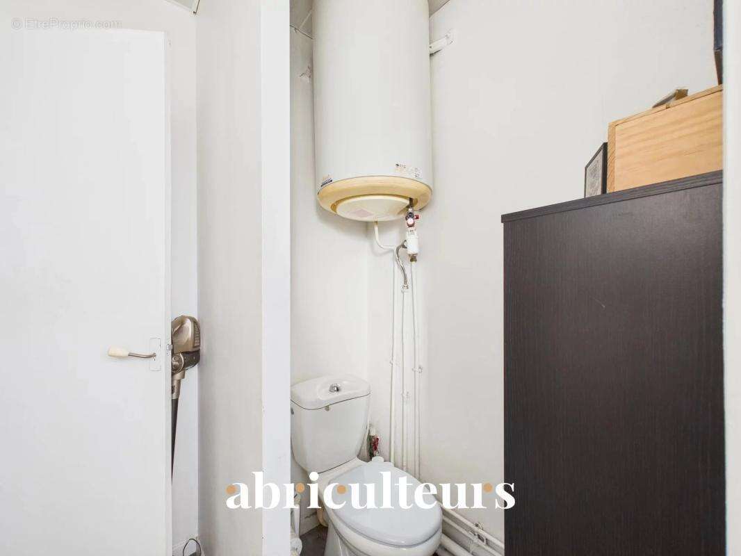Magnifique Vue TOUR EIFFEL - Studio - 24 M² - 245 000€ - Boulogne-Billancourt - photo 10